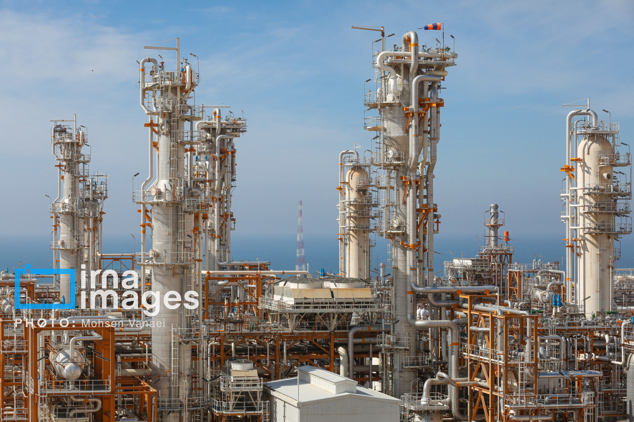 جشن ۱۰۰ میلیون تنی شدن پتروشیمی با افتتاح‌های تازه